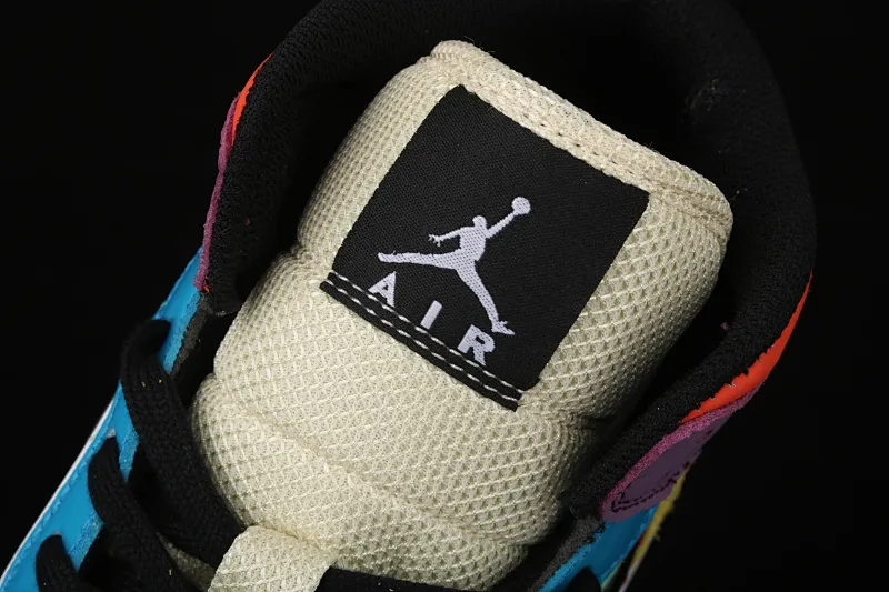 All categories Air Jordan Jordan series basketball shoes Air Jordan 1 Mid Air Jordan 1 Mid AJ1 Joe 1 Zhongbang color stitching CW1140-100